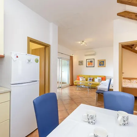 Duplex Maria Di, Free Parking, Sea View 招待所 3*